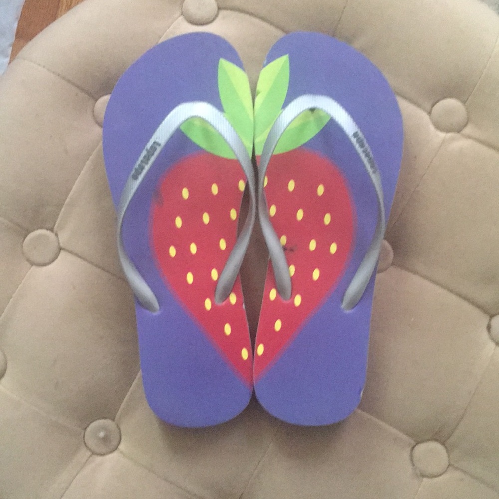 Lapalapa Strawberry Flip Flops!